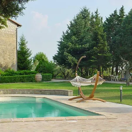 Apartment Perugia Sleeps 3 Air Con